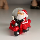 Снежный шар новогодний стеклянный «Дед Мороз на мотоцикле с коляской», 7.5×8.2×7 см, МИКС 10473423
