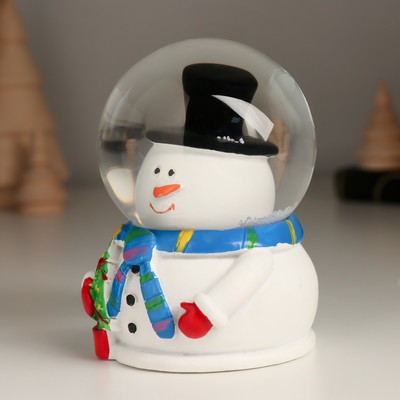 Снежный шар новогодний стеклянный «Снеговик с ёлочкой в шлеме-пузыре», световой, 6.5×6.7×9.5 см