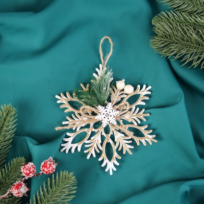 Ёлочная игрушка «Зимнее волшебство. Снежинка ретро», 12 см, золото с белый