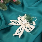 Ёлочная игрушка «Зимнее волшебство. Бантик блеск жемчужины» пластик, 11×10 см, белый - Фото 3