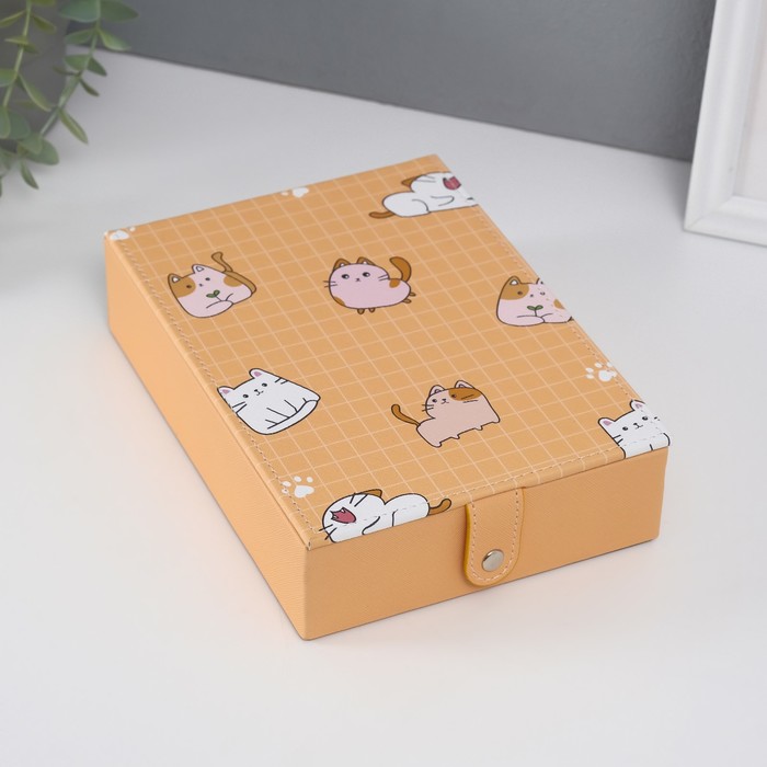 

Шкатулка кожзам для украшений с зеркалом "Котики" жёлтая 15х21,5х5,5 см
