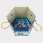 Подарочная коробка новогодняя Шестигранник малый «Зимние забавы» с веревочными ручками, 210×210×185 мм - Фото 5