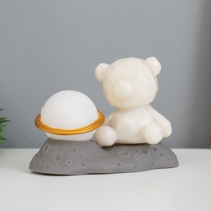 Фигурка светящаяся RISALUX «Медвежонок у Сатурна», LED-ночник, 2 Вт, LR44, 5×8×13 см - Фото 1