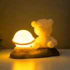 Фигурка светящаяся RISALUX «Медвежонок у Сатурна», LED-ночник, 2 Вт, LR44, 5×8×13 см - Фото 2
