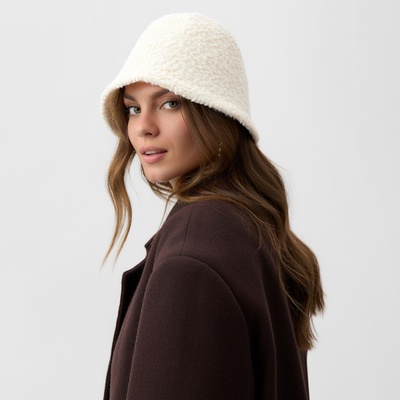 Панама утепленная женская MIST: Accessories, размер 56-58, молочная