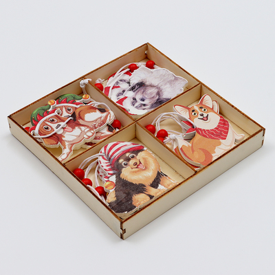Елочные игрушки в деревянной подарочной упаковке, 12 шт., 13×13×2 см