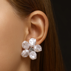 Серьги с жемчугом «Эксклюзив» цветок, цвет серебро  (артикул 10470792)  большой выбор товаров оптом и в розницу по низким ценам с доставкой