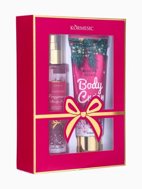 Новогодний подарочный набор косметики Kormesic Pink, крем-лосьон для тела, 100 мл, мист для тела, 120 мл