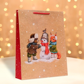Пакет подарочный новогодний ламинированный «Зверята и снеговик», 33×42.5×10 см