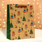 Пакет подарочный новогодний ламинированный «Зверята», 33×42.5×15 см - Фото 2