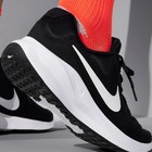 Кроссовки беговые мужские Nike Revolution 7, размер 12,5 US - Фото 8
