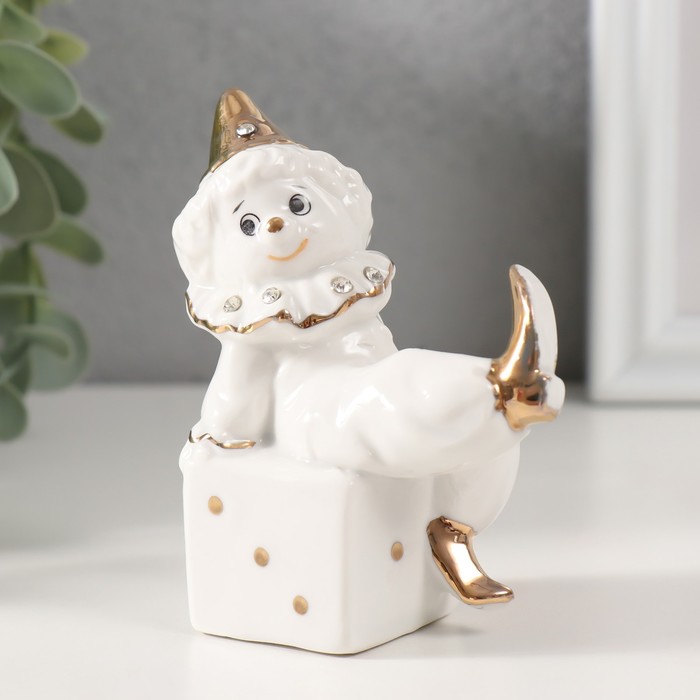 Фигурка керамика «Клоун на игральном кубике», белый с золотом, стразы, 4.4×7×9.5 см - Фото 1