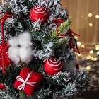 Искусственная ёлка настольная «Сюрприз в мешочке» 41×22 см, красный - Фото 3