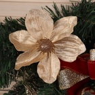 Искусственная ёлка настенная «Зимнее волшебство. Магнолия золотая», 60×34 см, ПВХ ветки отгибаются - Фото 3