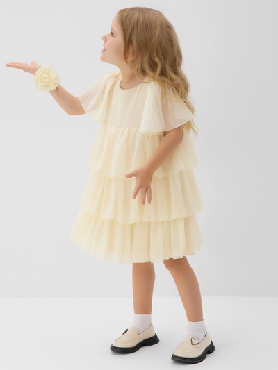 Платье нарядное для девочки MINAKU: PartyDress с рюшами, цвет молочный, рост 104-110 см