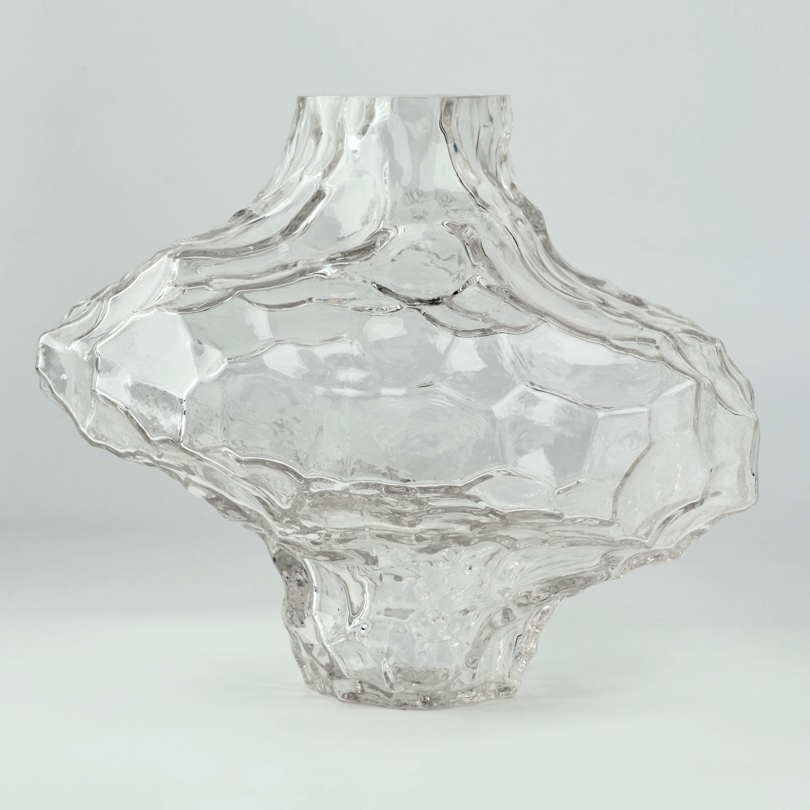 Ваза для цветов «Диаманд» из прозрачного стекла 16×19×19 см Ваза для цветов «Диаманд» из прозрачного стекла 16×19×19 см