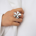 Кольцо металл «Цветок» сакуры, цвет белый в серебре, безразмерное - Фото 1