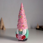 Фигурка полистоун «Бабулечка в розовом колпаке с посыпкой, с подарком», 10.5×8×25 см - Фото 5