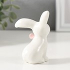 Фигурка керамика «Крольчонок с розовым цветочком», 6.8×4.8×7.9 см - Фото 3