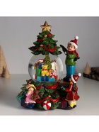 Снежный шар новогодний стеклянный «Мальчик наряжает ёлку», музыкальный, световой, d=10 см, 18×16×23 см - Фото 2