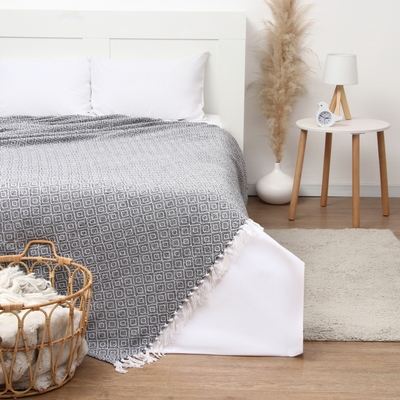 Плед с кисточками «Этель» Diamond, 220×240 см, чёрный