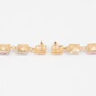 Серьги со стразами «Блум» квадраты светлые, цветные в золоте - Фото 3