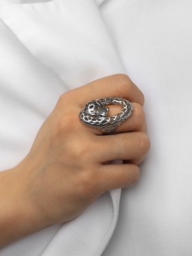 {{photo.Alt || photo.Description || 'Кольцо металл «Тренд» гепард, цвет серебро, размер 16'}}