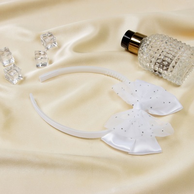 Ободок для волос Выбражулька «Школьница», двойной бант блеск, 1 см, белый