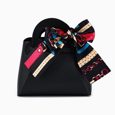 Сумочка подарочная «Чёрная», 12×13×5.5 см