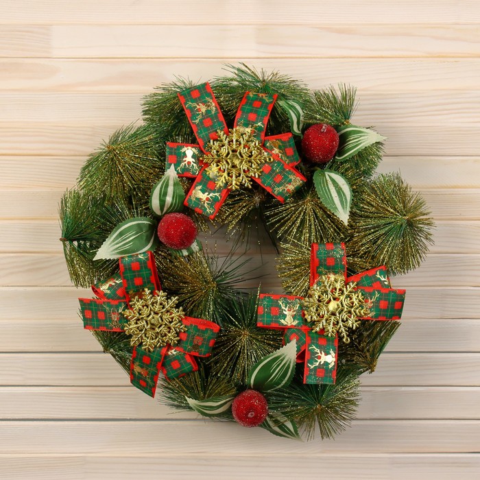 Венок новогодний d=30 см «Зимнее волшебство. Яркая сказка» с бантиками и снежинками - Фото 1