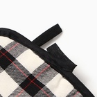 Кухонный набор «Этель. Клетка»: прихватка 17×17 см, варежка-прихватка 26×16 см, чёрный - Фото 4