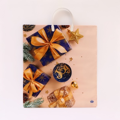 Пакет подарочный новогодний «Бежевое настроение», полиэтиленовый с пластиковой ручкой, 44×40 см