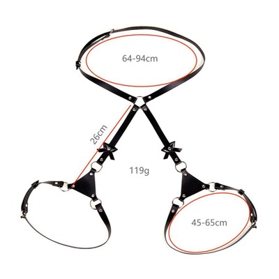 Қыздардың аяқтары мен мысықтарының арасында шаштары болады