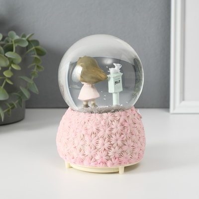 Снежный шар стеклянный «Цветочная полянка и малыш», музыкальный, световой, 10×10×14.5 см, МИКС
