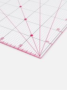 Линейка для квилтинга и пэчворка, с отверстиями, 30×30 см, розовая - Фото 3