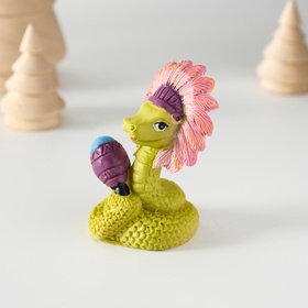 Фигурка полистоун «Змея-индеец с маракасом», 4.6×6 см
