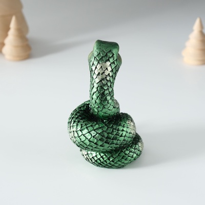 Фигурка полистоун «Змейка с сиянием», 6×6×10 см, МИКС