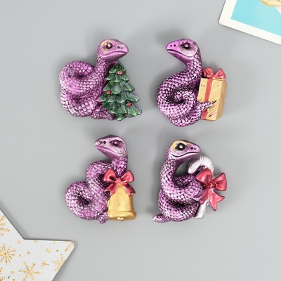 Магнит на холодильник «Новогодняя змейка», полистоун, 6×1.5×5 см, МИКС