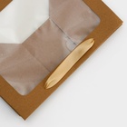 Пакет подарочный с широким дном и окном 25×19×18 см, крафт - Фото 2