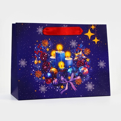 Пакет подарочный новогодний ламинированный «Свечки», 23×17.8×9.8 см