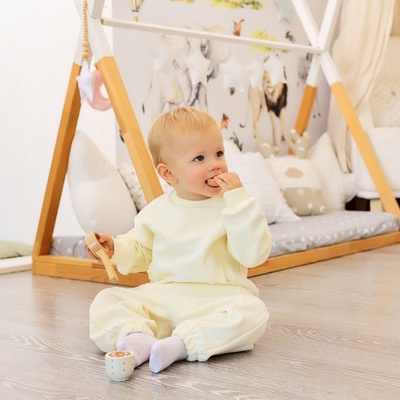 Костюм детский (свитшот и брюки) MINAKU, рост 68-74 см, айвори