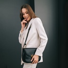 Сумка женская мессенджер TEXTURA на магните, с косметичкой, 28×4×20 см, чёрная - Фото 3