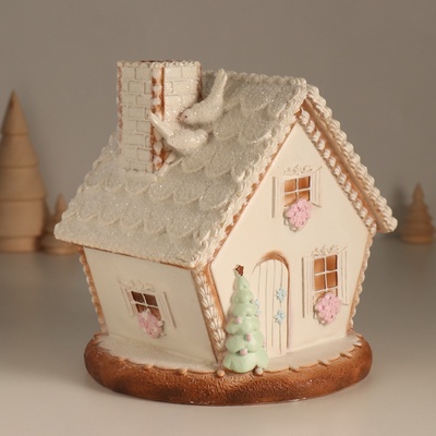 Фигурка светящаяся «Пряничный домик с узорами, с птицами», 16.5×16×17 см