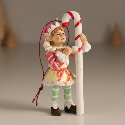Фигурка - подвеска «Новогодний эльф с леденцом», ёлочная игрушка, 5×4.5×11 см