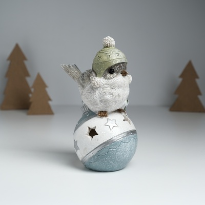 Фигурка светящаяся «Воробышек в шапке сидит на новогоднем шарике», серый, 7.6×9.5×15 см