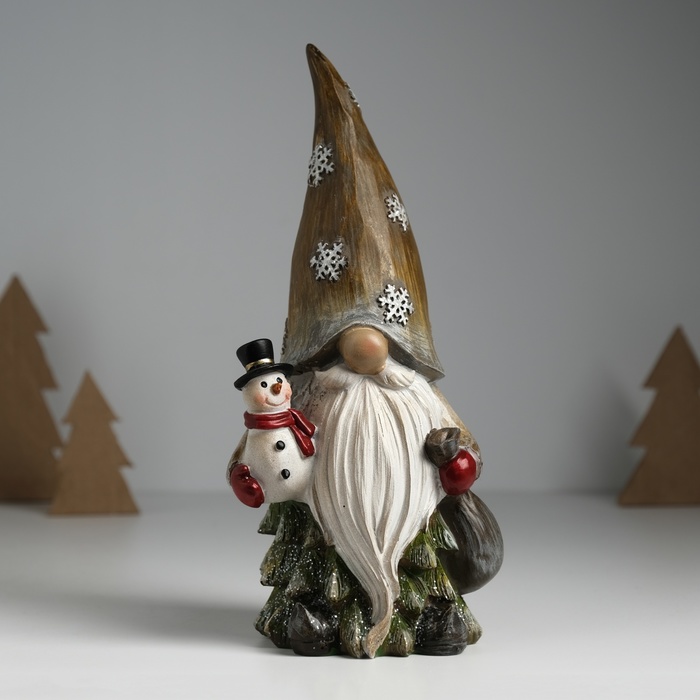 Фигурка полистоун «Дед Мороз со снежинками на колпаке, со снеговиком», 11×9.5×23 см - Фото 1