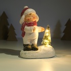 Фигурка светящаяся керамика «Малыш в белом комбинезоне у ёлочки», 11.5×7×16 см - Фото 2