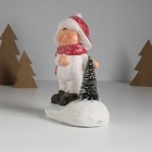 Фигурка светящаяся керамика «Малыш в белом комбинезоне у ёлочки», 11.5×7×16 см - Фото 5