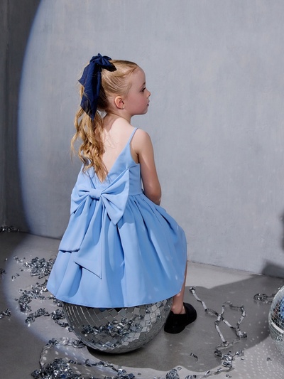 Платье нарядное для девочки MINAKU: Party Dress с бантом, голубое, рост 104-110 см