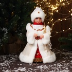 Снегурочка под ёлку «Зимнее волшебство. В шубке, с ремешком и косой» двигается, 30 см, бежевый - Фото 1